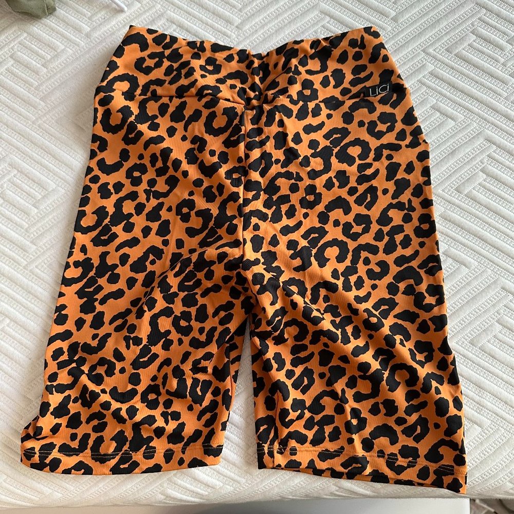 LiCi Fit Scrunch Biker Shorts